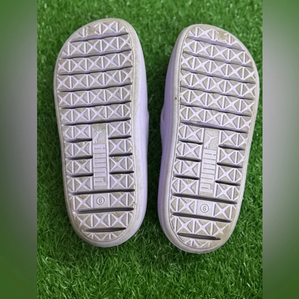 PUMA Kids Purple Slides‎ Size 6
